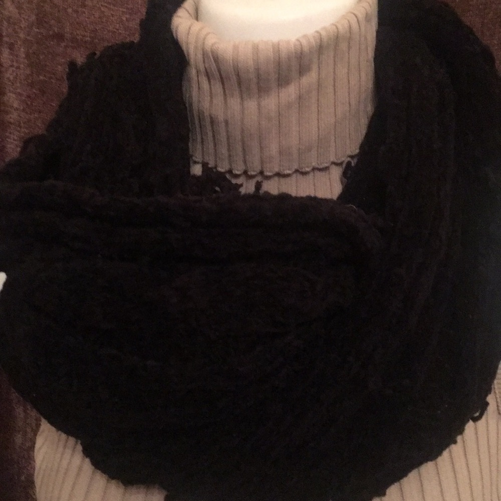 Black velour type neck scarf